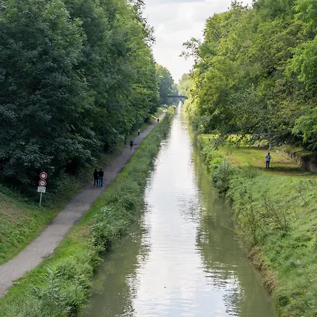 Livry *